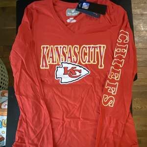 Fanatics Kansas City Chiefs NFL Shirt Womens Small Red Long Sleeve V-Neck